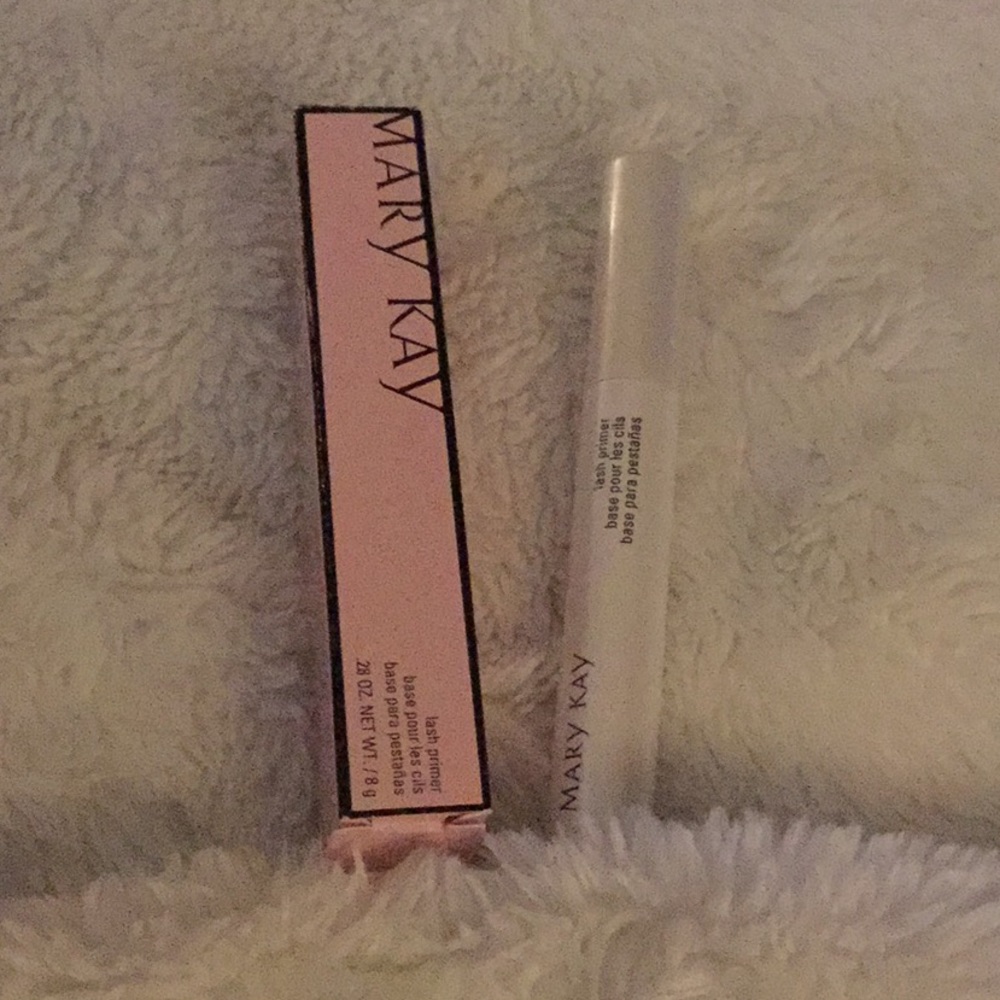New! 💋 Mary Kay Lash primer 💋